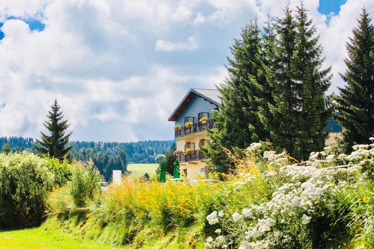 فندق Domaine Du Mont-Saint-Jean ليه روس المظهر الخارجي الصورة